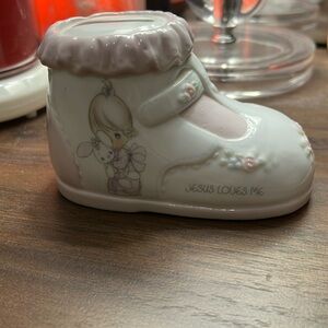 1994 Precious Moments Pink Shoe Bank